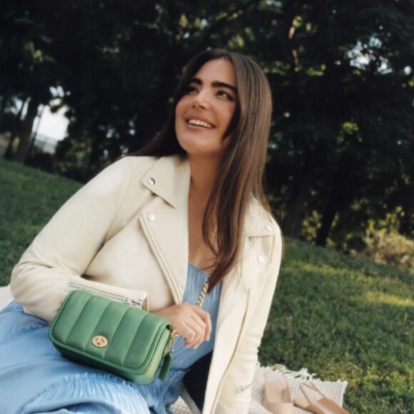 Coach Dinky 18 with Quilting - Picture 3 of 10